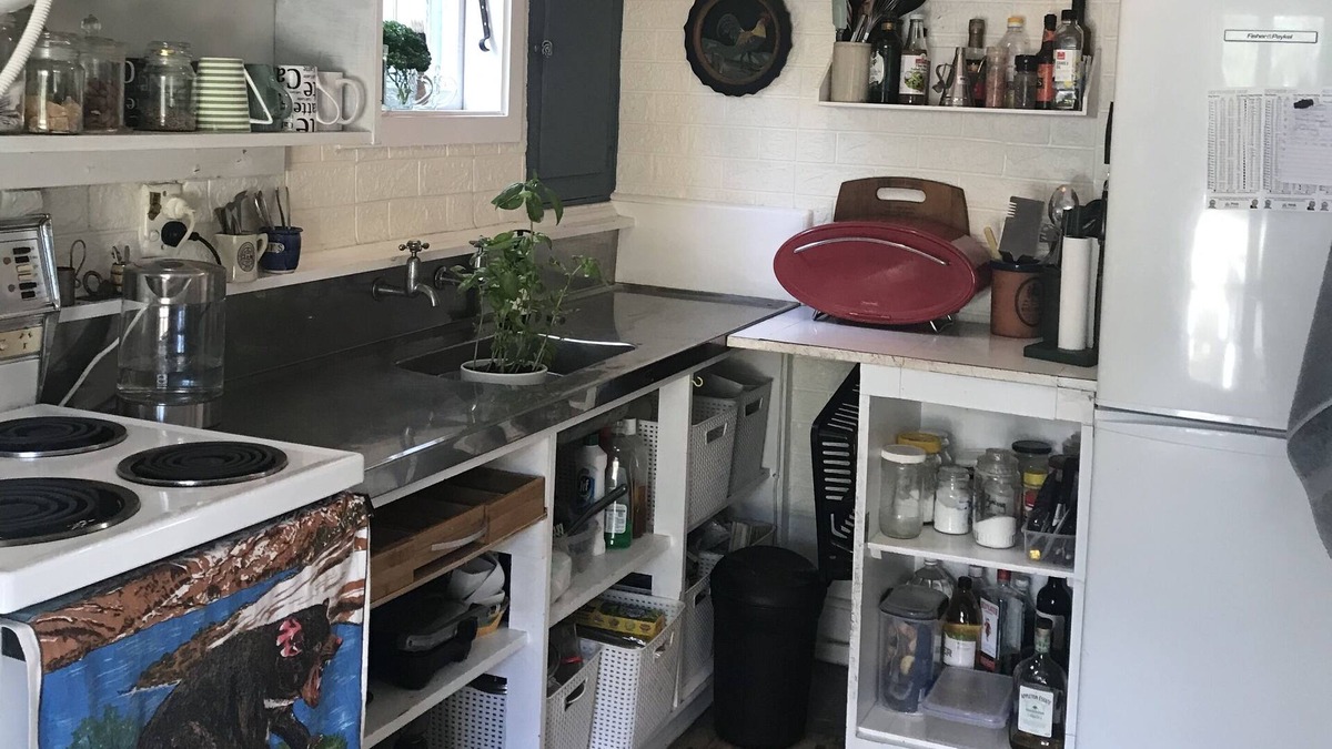 Piha House | PIHA - Bach, Cottage or Tiny House - any of these apply to my place.