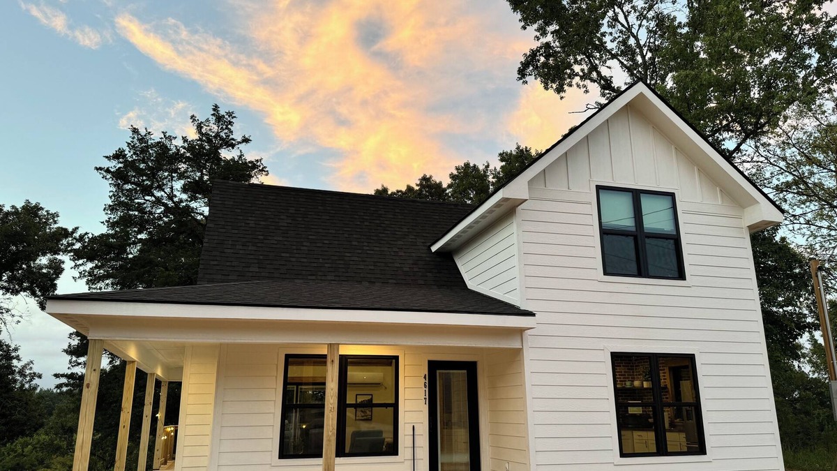 Kirby Cabin | Pike's Place, Brand New Cabin in Daisy Ark
