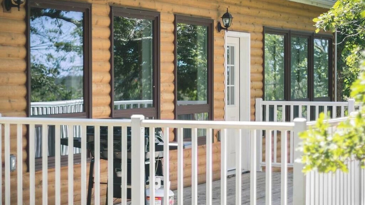 Kenora Cabin | Pike's Place Cabin - Lakewood Park Cabins