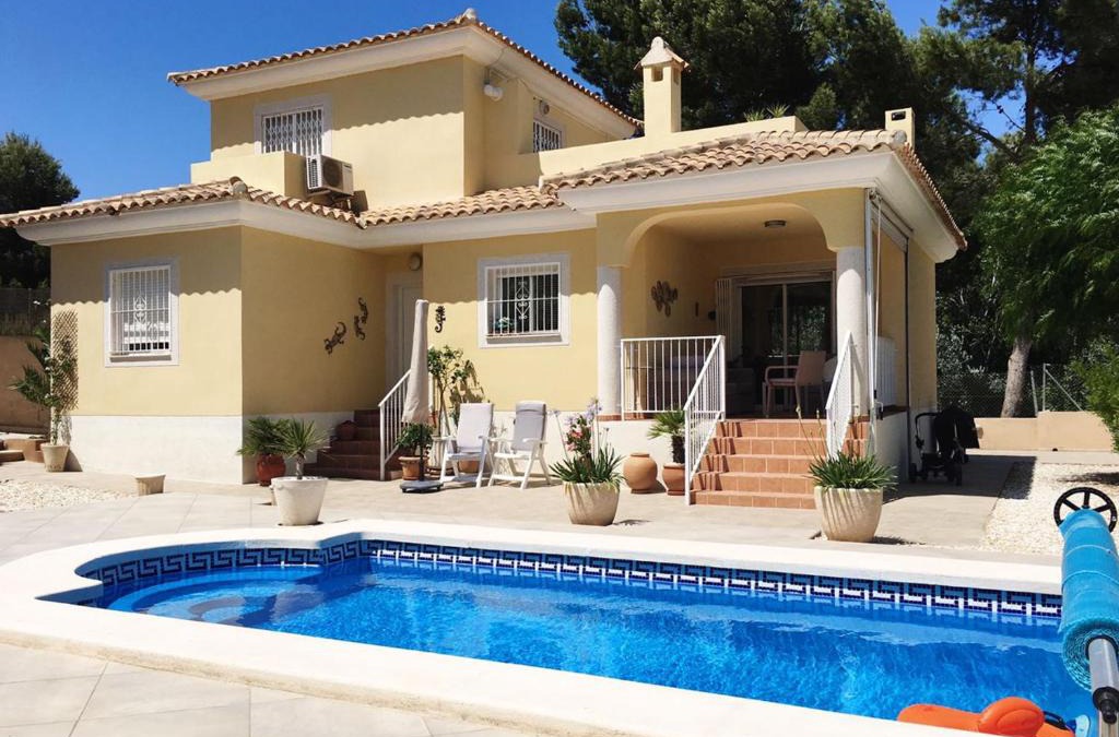 Castalla Villa | Pinada del Rio Villa, Alicante