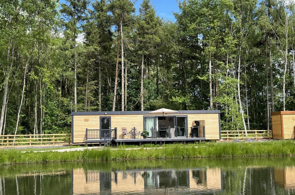 Storwood House | Pine Boutique Lodge with hot tub for couples & dog