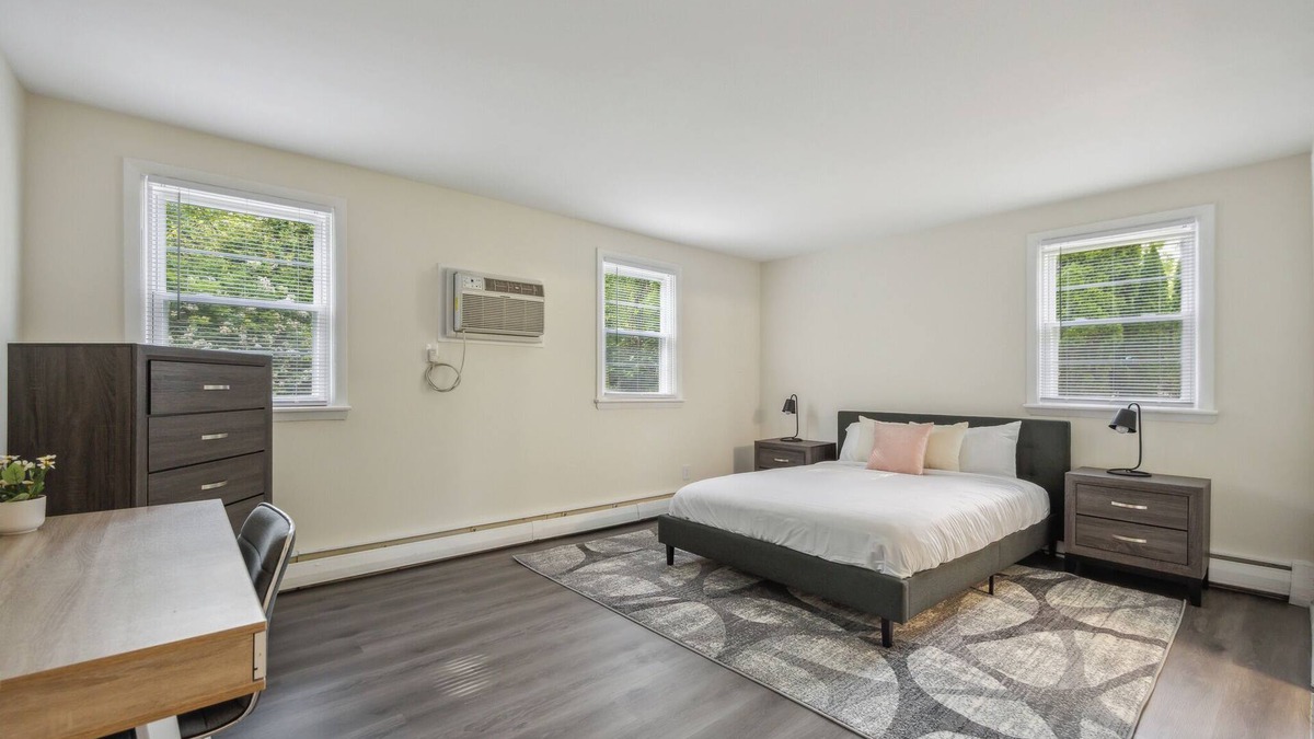 Newark Apartment | Pine Brook 816 I Corporate 2Br Apartment !