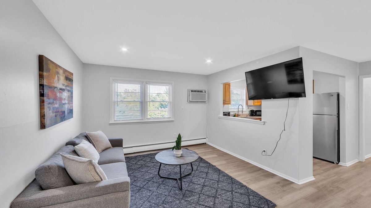Newark Apartment | Pine Brook 817 I Corporate 1Br Apartment !
