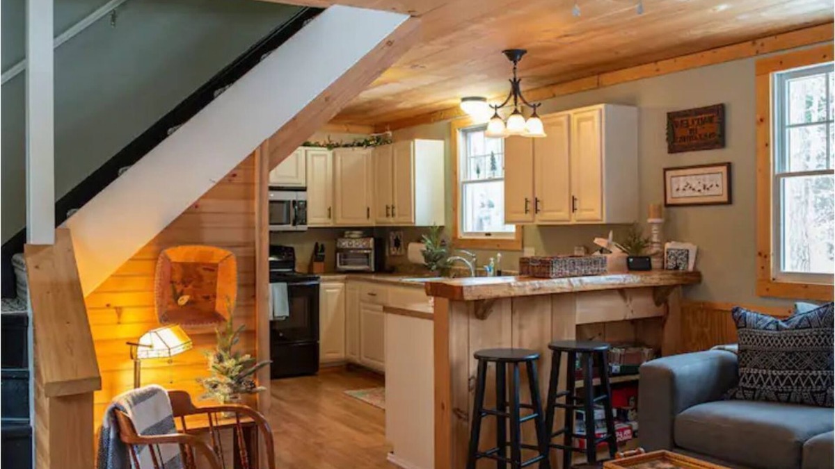 Alder Creek Cabin | Pine Cone Cabin, Amazing Hiking Trails Close By!