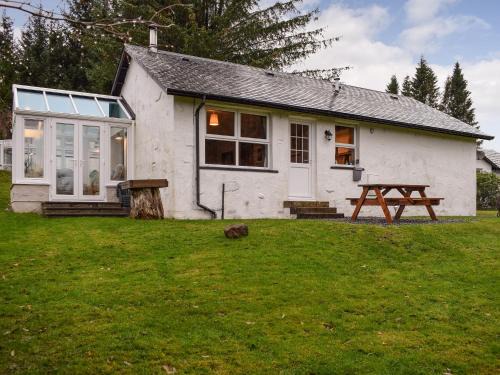 Killin House | Pine Cottage