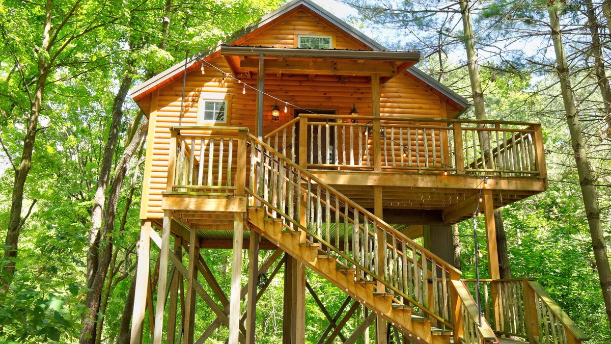 Millersburg House | Pine Cove Treehouses & Cabins