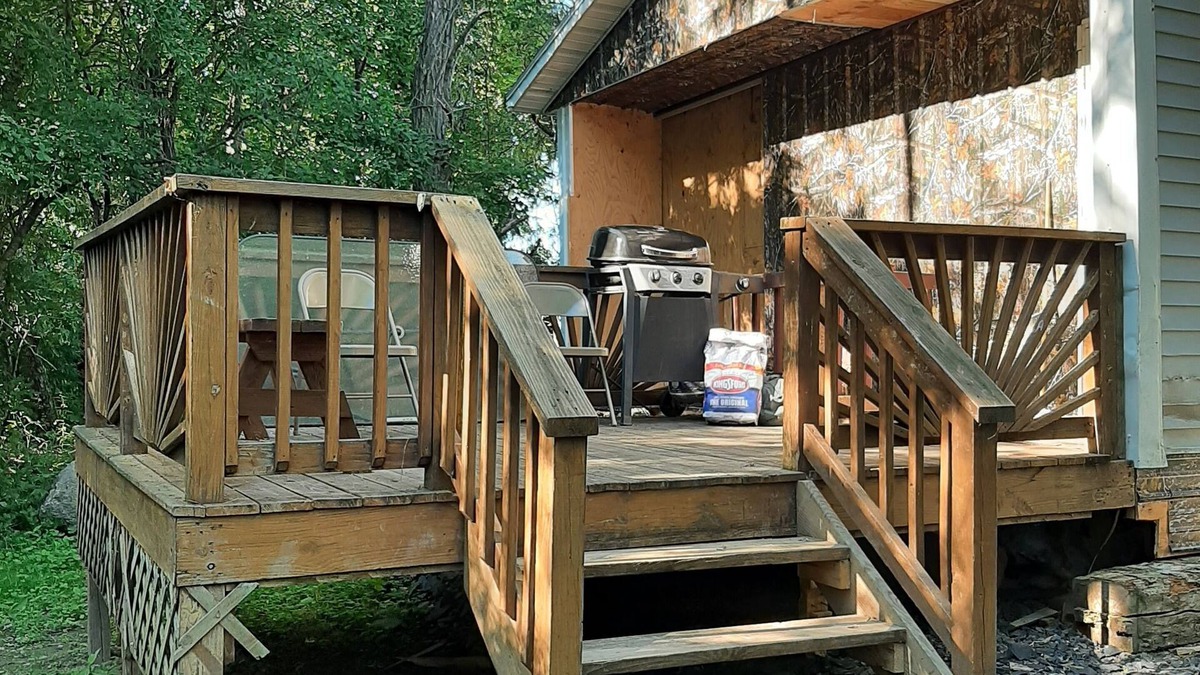 Town of Benton Cabin | Pine Grove Cabin