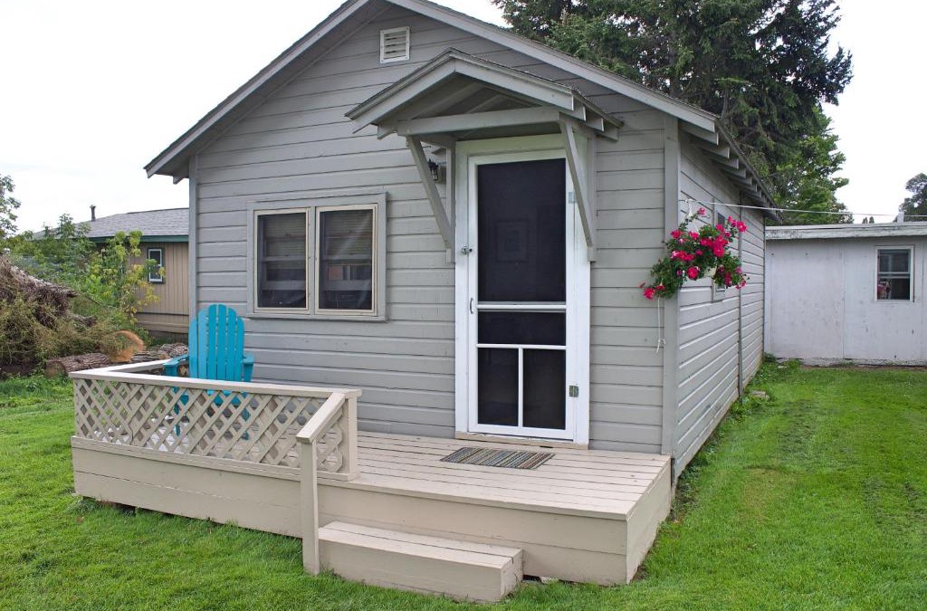Tawas City Hotel | Pine Haven Beach Resort