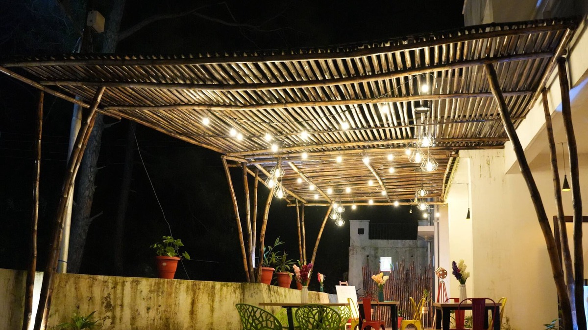 Kathua Hotel | Pine Hideout