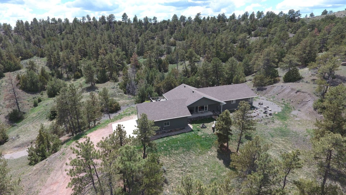 Edgemont House | Pine Hills Resort and Horse Stables