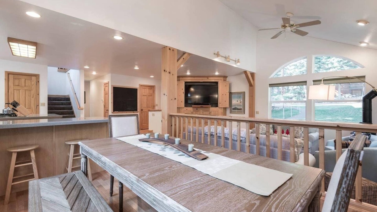 Ridgewood Cabin | Pine in the Woods | Luxury with a Game Room