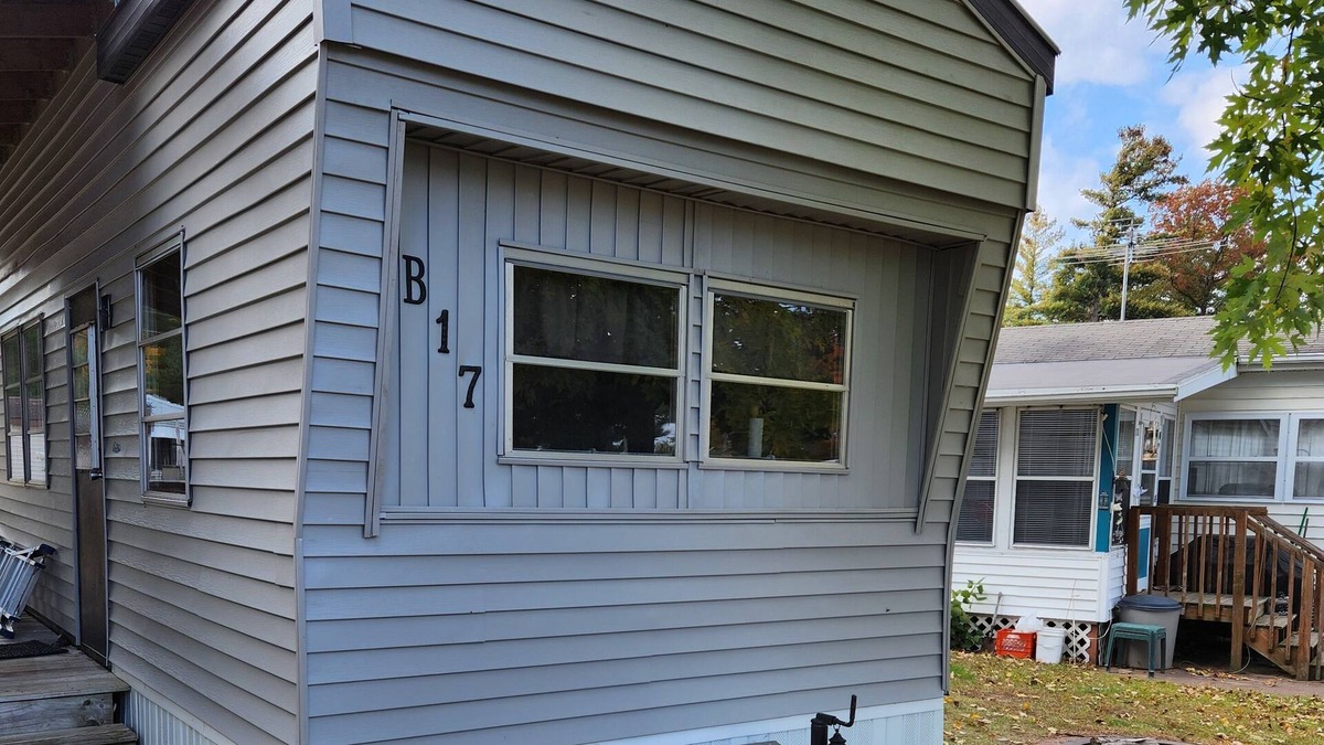 Clintonville House | PINE LAKE RENTAL In Clintonville, WI , CLOVER LEAF Lakes!!!