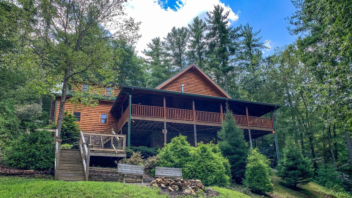 Jefferson Cabin | Pine Log Lodge Available Labor Day Weekend!