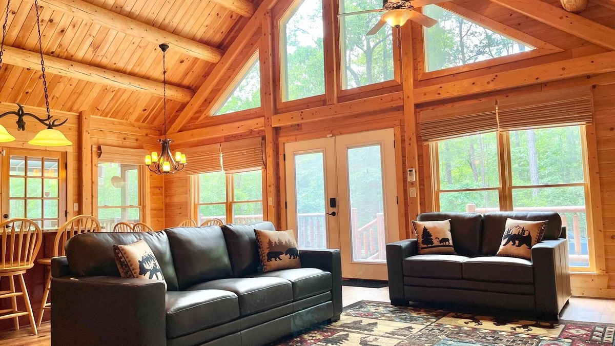 Pine Mountain Valley Cabin | Pine Mountain Luxury Cabin: On Over 22 Acres of Wow! 7 Min to Callaway Gardens