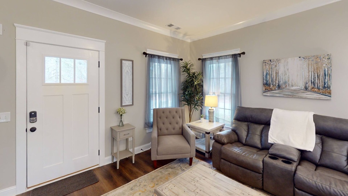 Cartersville House | Pine Mtn Getaway | Pet-OK 3BR w/Weekday Discounts