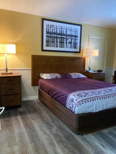 Timmins Hotel | Pine Ridge Motel