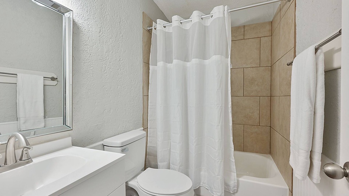 College Station Apartment | Pine Ridge sQuad - C - 2Br/1Ba, Pet Friendly & minutes from A&M!