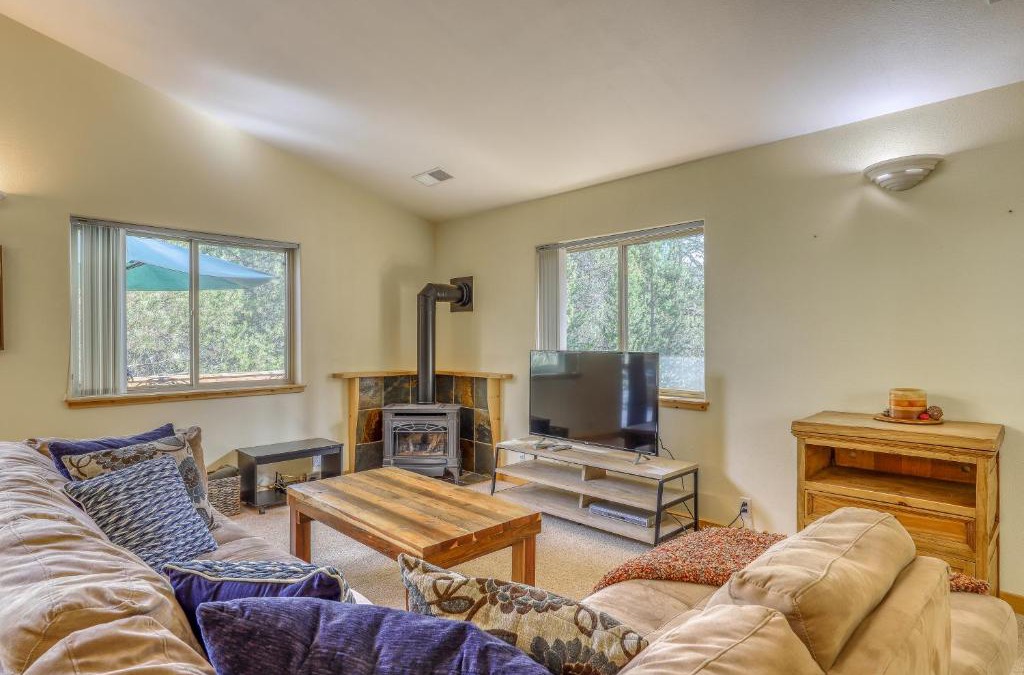 Truckee Hotel | Pine Tree Retreat