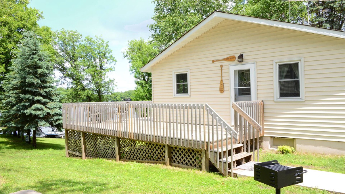 Richmond House | Pine Valley - 4 BR/2Bath Vacation Home w/private beach, dock, & campfire area!