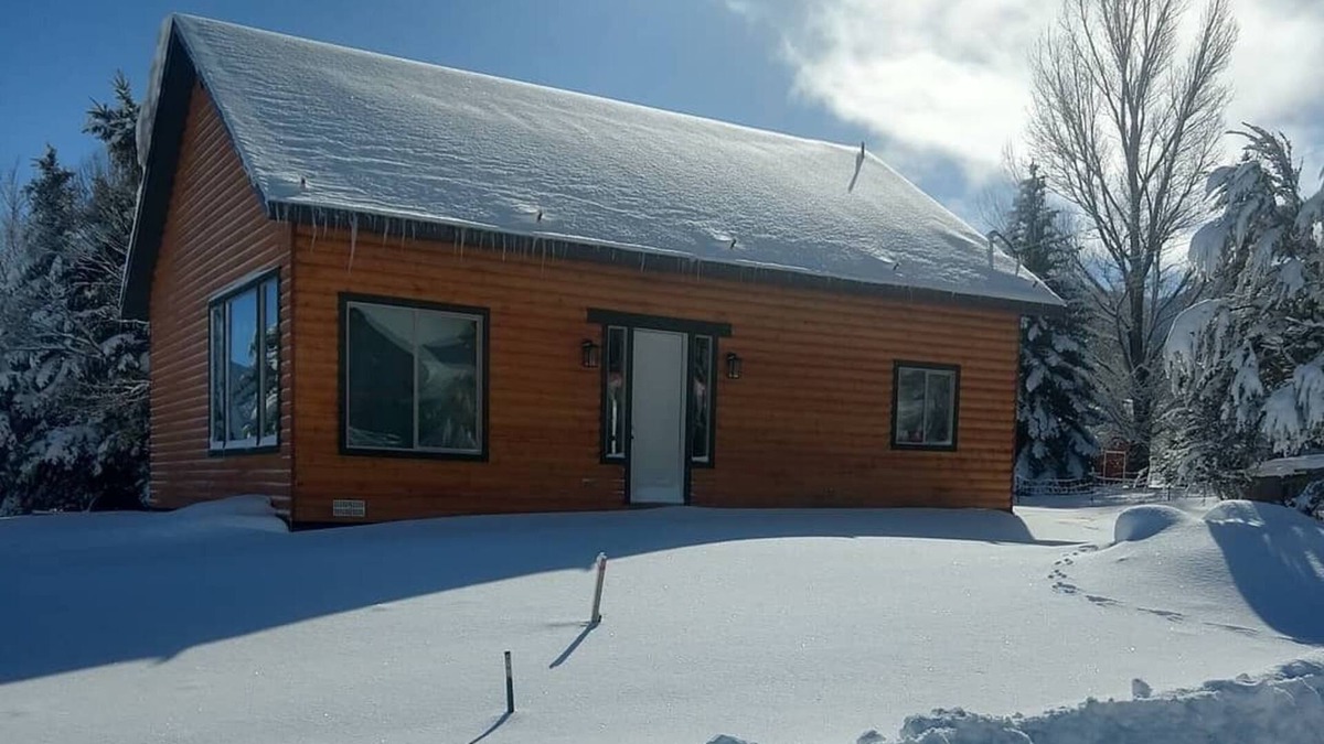 Pine Valley House | Pine Valley Getaway (New Home)