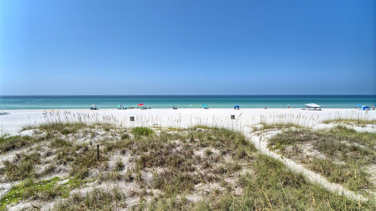 West Panama City Beach Hotel | Pineapple Villas on Laguna Beach