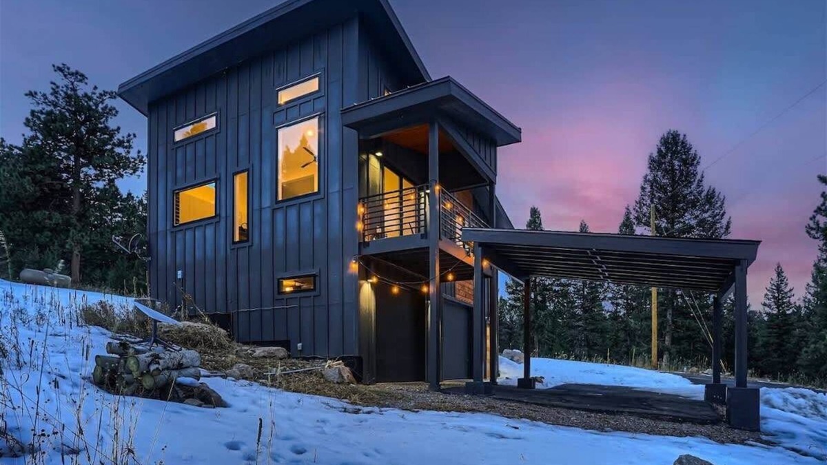 Evergreen Meadows House | Pinebox at Evergreen Modern 20Acres -Serene-Creek!