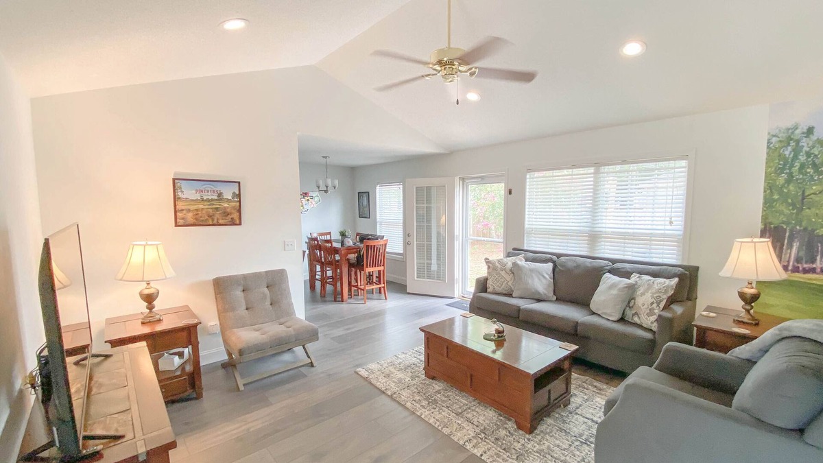 Aberdeen House | Pinehurst FORE-Bedroom Ranch with Golf Garage & Fenced Large Yard