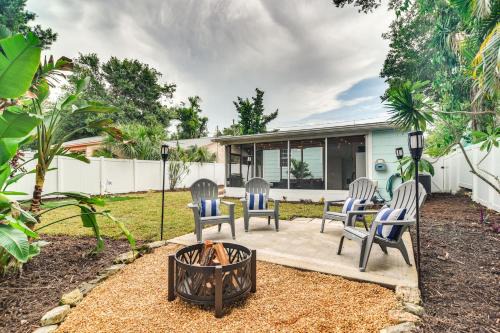 Pinellas Park House | Pinellas Park Home Swim, Golf, Grill and More!