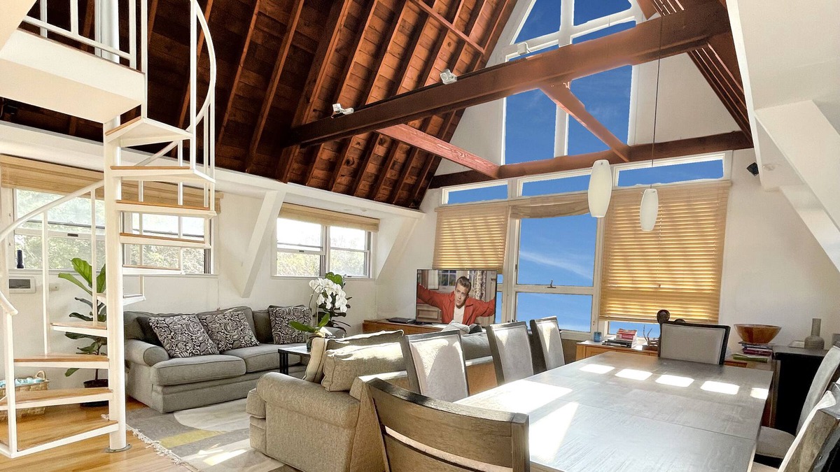 Fire Island Pines House | Pines 4BR Luxury Gourmet Kit, Pool, Jacuzzi, Fireplace