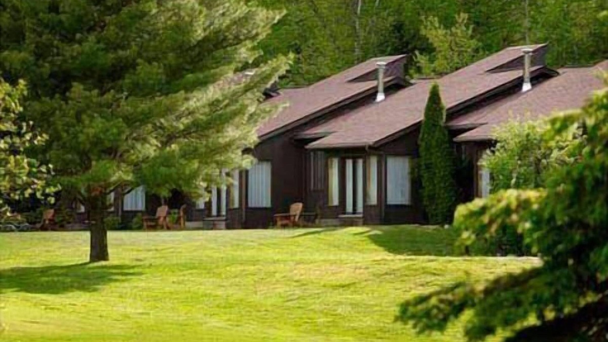Haliburton Resort | Pinestone Resort & Conference Centre
