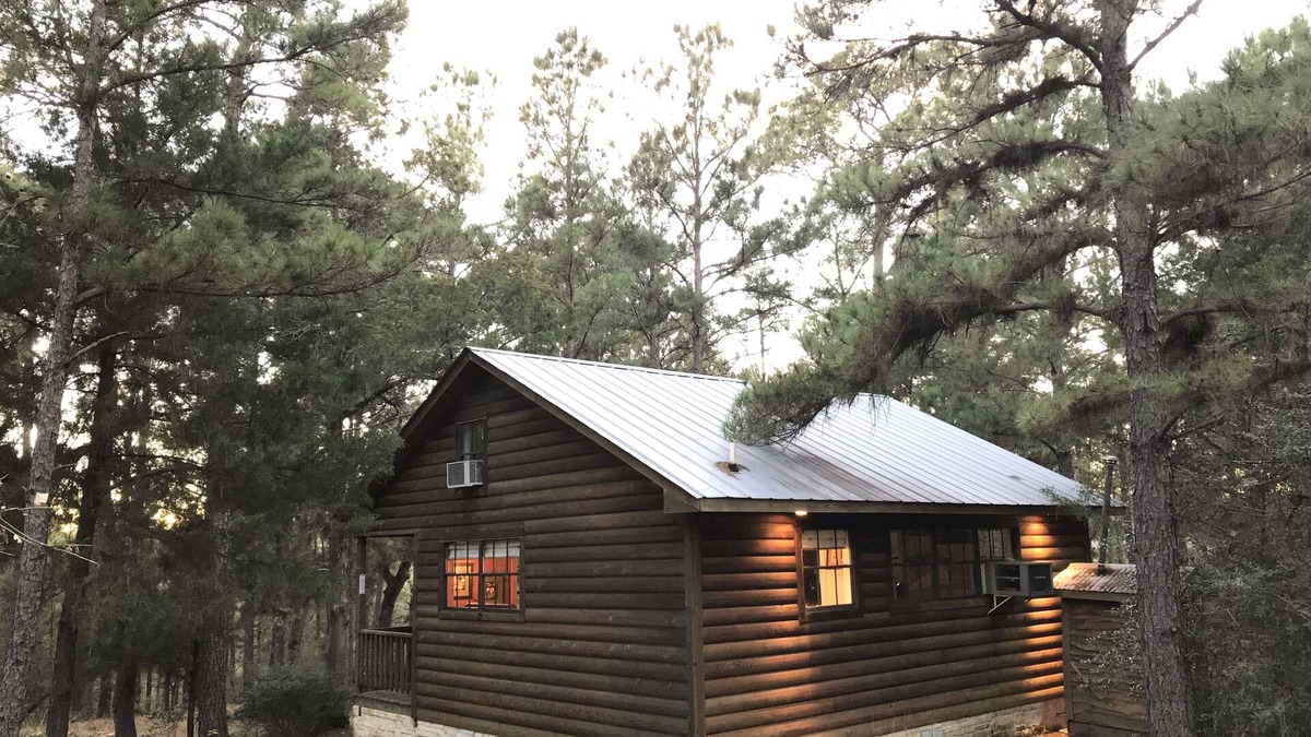 La Grange Cabin | Piney Woods Cabin