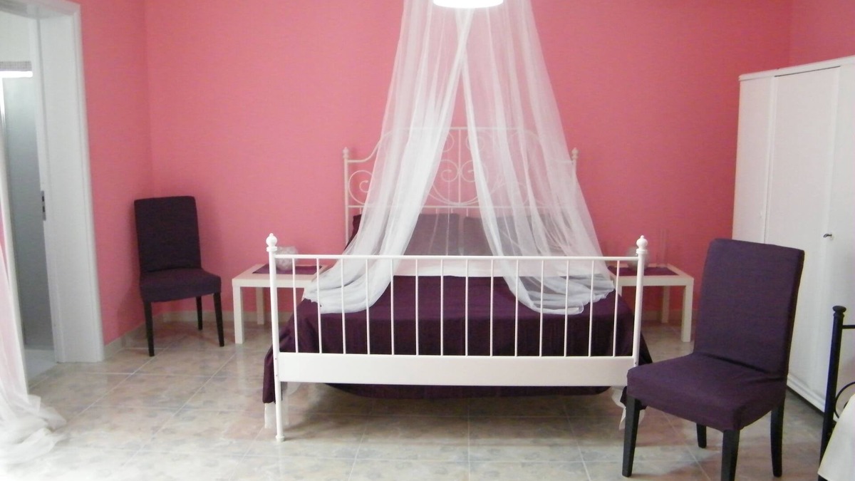 Marina San Gregorio Apartment | PINK BAY HOUSE 100 MT FROM THE SEA