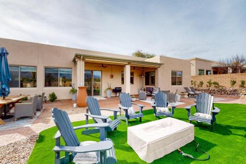 Oro Valley House | Pink Mountain Retreat