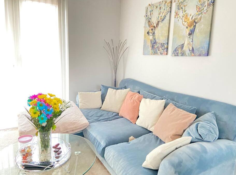 Dunstable Apartment | Pink Paradise - 2 bedrooms in Luton & Airport