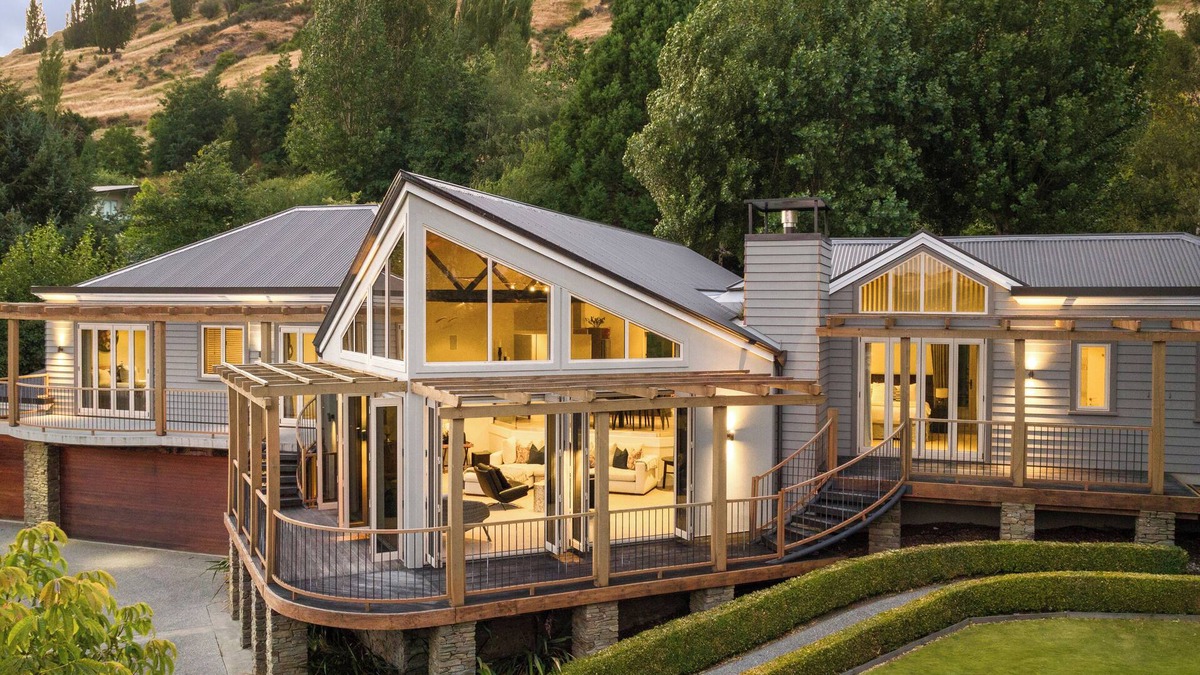 Lower Shotover House | Pinnacle Villa