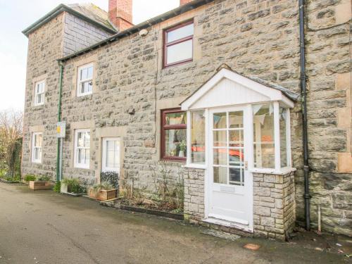 Knighton House | Pinner's Cottage
