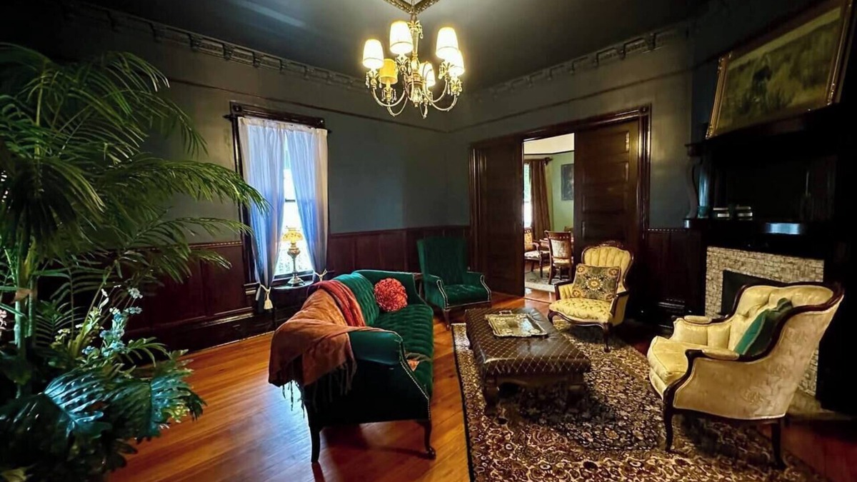 Talladega Apartment | Pinwheel Place off the Square