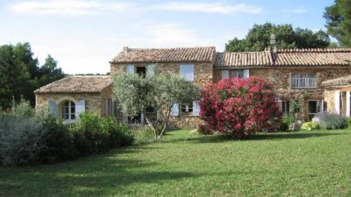 Piolenc Other | Piolenc: Exceptional Grand Mas Provençal on a hillside on the edge of a forest