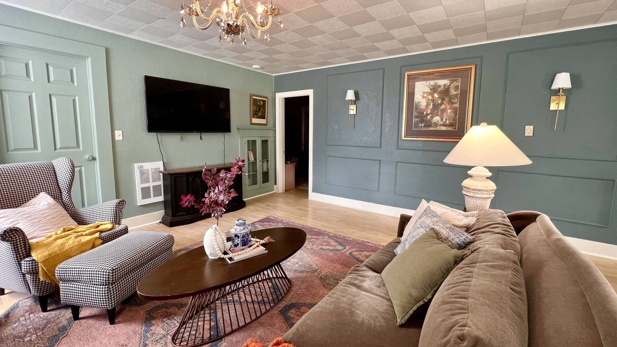 Ridgefield Apartment | Pioneer Heritage Apt 3 Historic Downtown Ridgefield