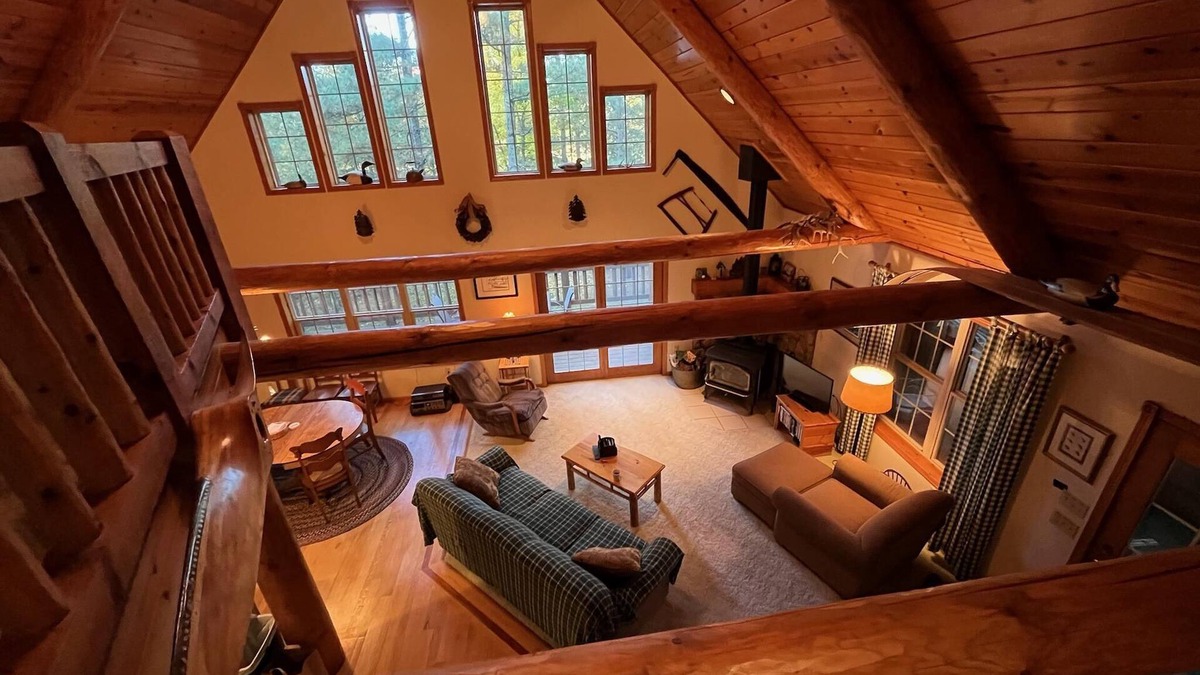 Hatfield House | Pioneer Lodge Log Cabin