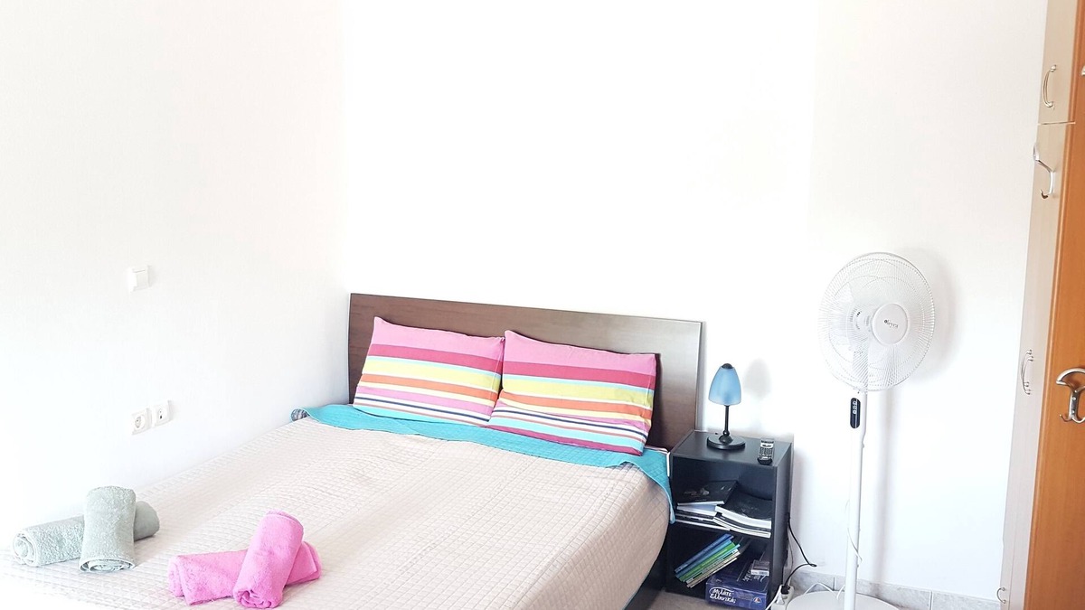 Nea Artaki Apartment | PiPi's House is located in Nea Artaki, Evia and has a balcony and sea views.