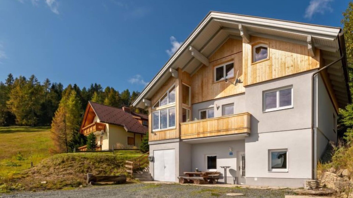 Hochrindl House | Pistenblick by Interhome