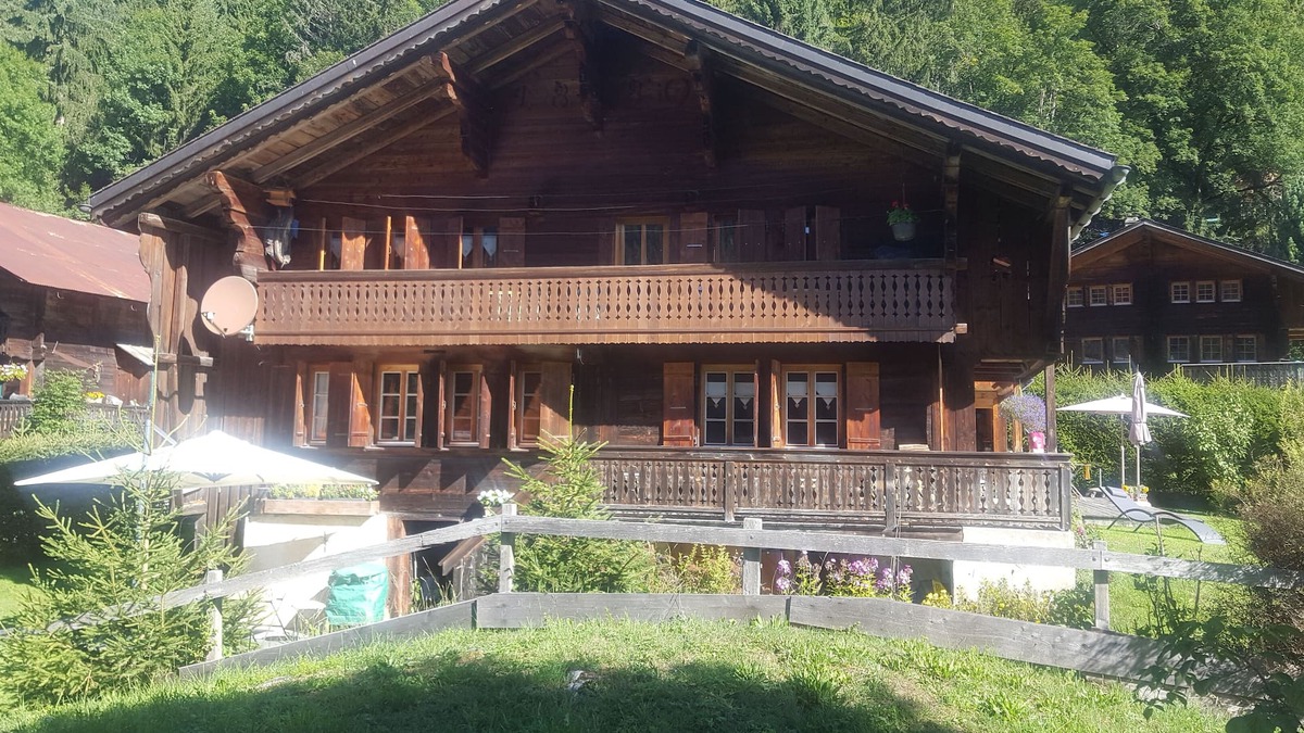 Vers L'Eglise Ski Chalet | Pittoresque Chalet A LA Montagne Proche du Glacier à Proximité