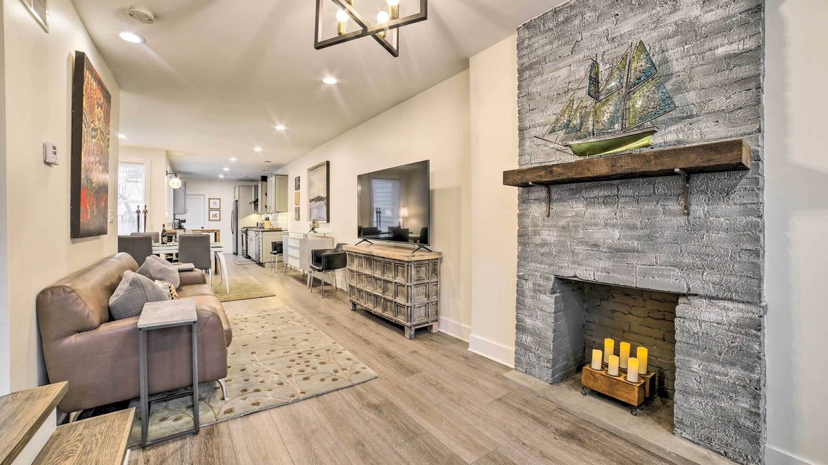 Mexican War Streets House | Pittsburgh Home: Walkable Location!