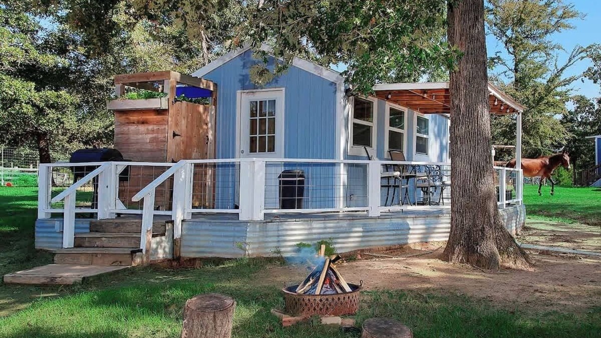Centerville Apartment | Pixie's Porch Tiny Home