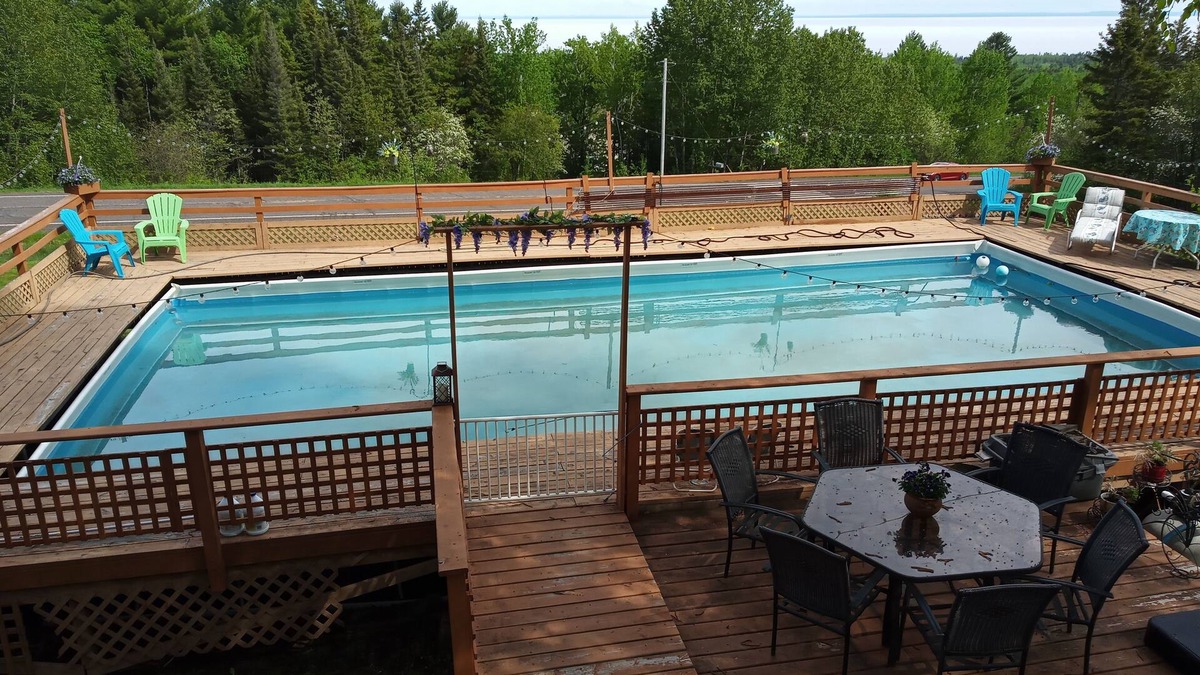 Palmers House | PJ's Oasis.country home.Lake Superior view.star filled sky!