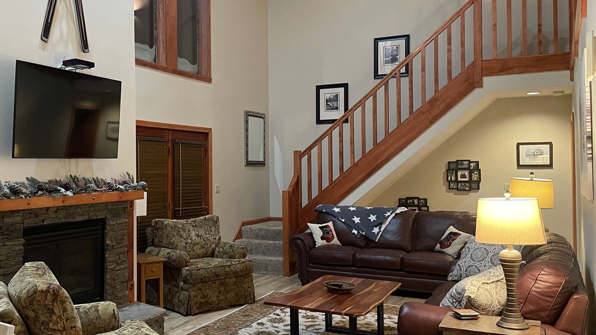 Clymer Condo | PknPk Canterbury Woods. Golf course, view of #1 green. Sleeps 10