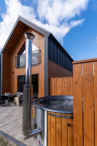 Bialogora House | Plażowa 8 Domki z baliami z hydromasażem