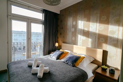 Srodmiescie Południowe Apartment | Plac Konstytucji 6 Orange - Apartament dla 4 osób - Bezpłatny parking - Free parking - piękny widok na panoramę Warszawy