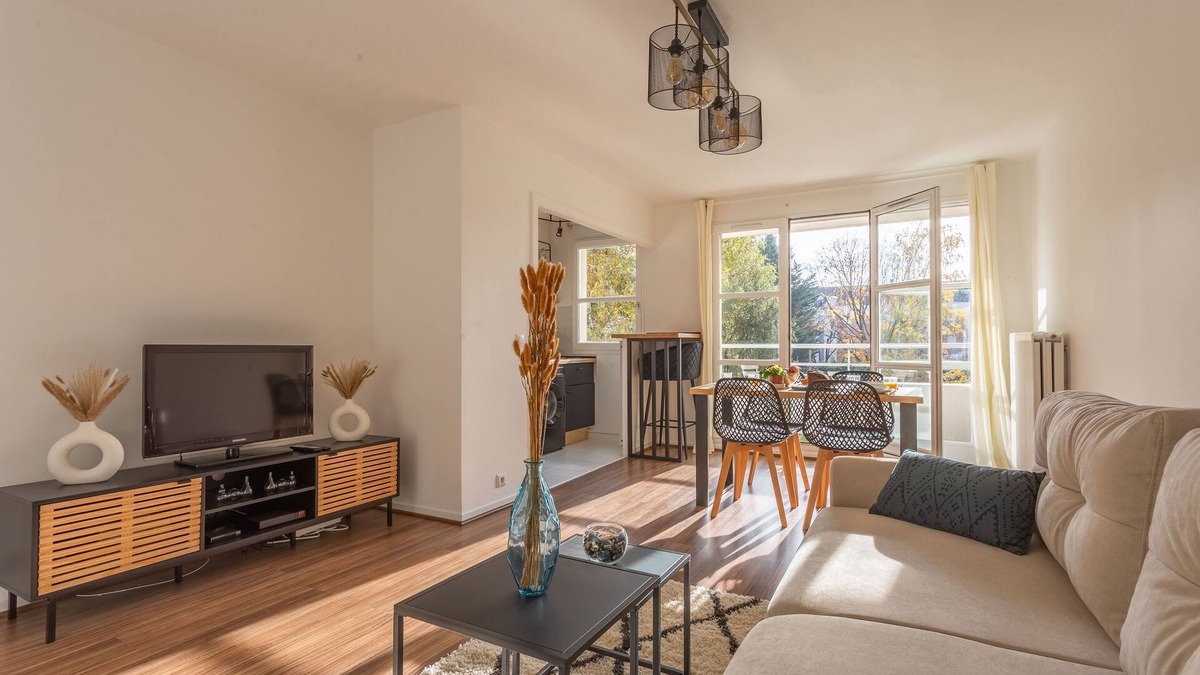 Courcouronnes Apartment | Place Cosy - Charmant appt pour 4